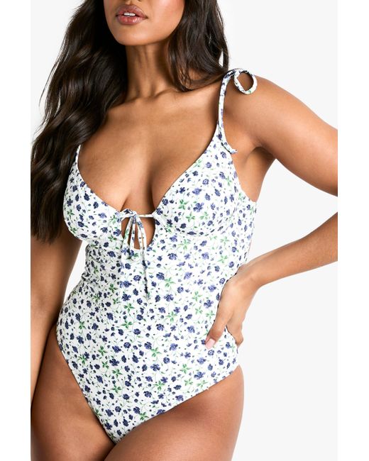 Bañador Con Atadura Frontal Y Estampado De Florecillas Boohoo de color Purple