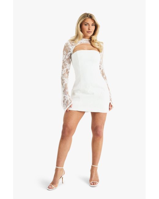 Vestido Mini Premium Estructurado De Encaje Con Cuello Alto Boohoo de color White