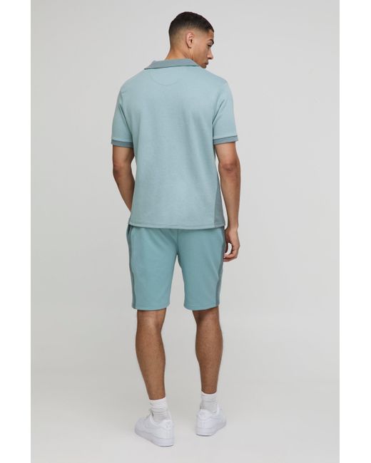 Polo Regular Con Solapas Y Cuello Entrelazado Boohoo de color Blue
