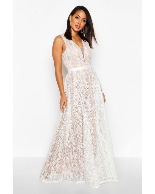 Boohoo Boutique Lace Plunge Maxi Bridesmaid Dress in White - Lyst