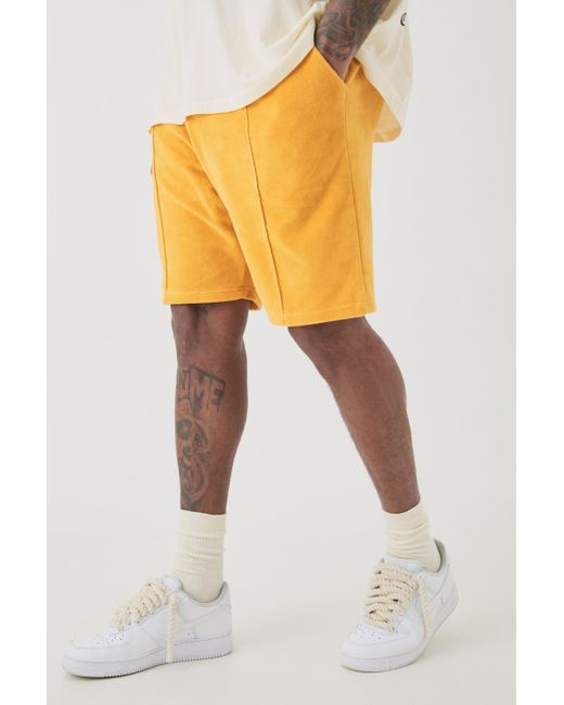 BoohooMAN Yellow Plus Elasticated Waist Pintuck Velour Shorts for men