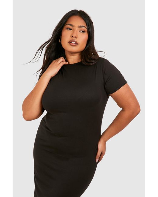 Plus Short Sleeve Longline Midi T-Shirt Dress Boohoo de color Black