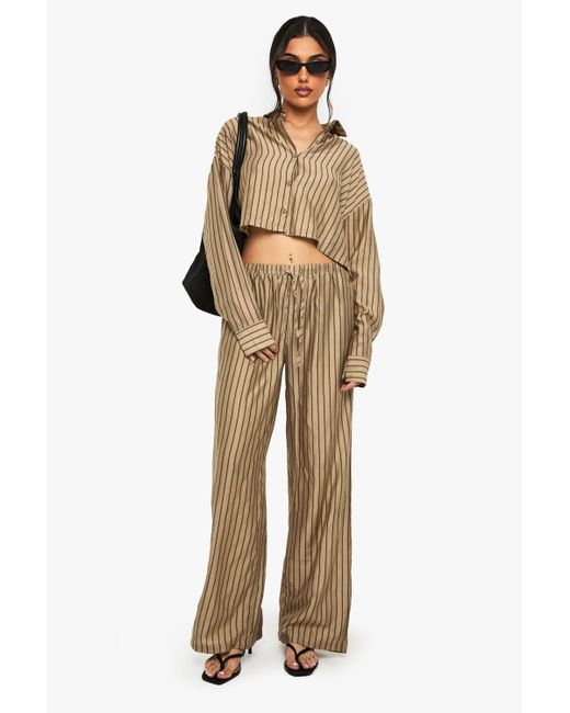 Conjunto Coordinado De Pantalón De Pernera Ancha Y Camisa Recta De Rayas Boohoo de color Natural