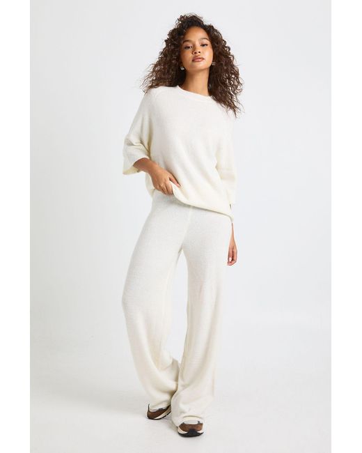 Short Sleeve Top And Trouser Knitted Co Ord Boohoo de color White