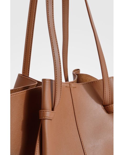 Ruched Detail Tote Bag Boohoo de color Brown