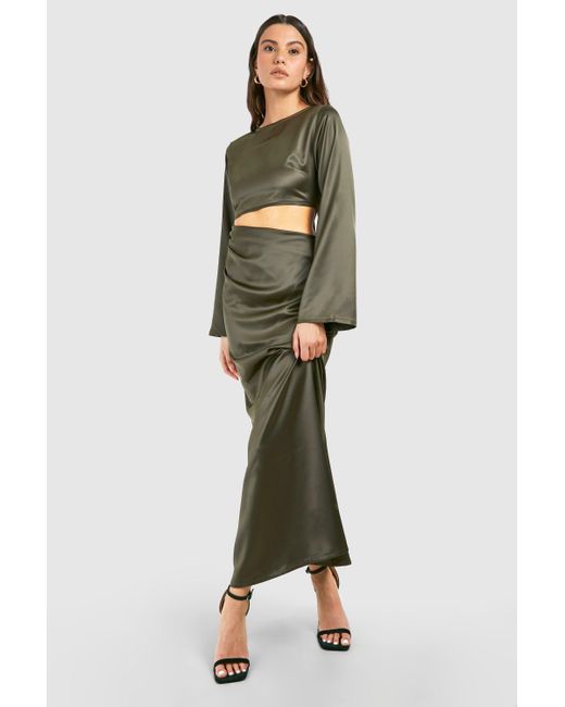 Satin Cut Out Long Sleeve Maxi Dress Boohoo de color Green