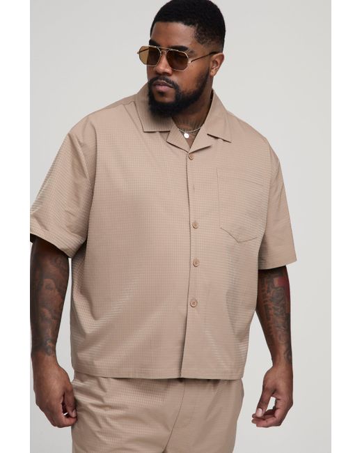 BoohooMAN Plus kastiges Oversize Jacquard-Hemd aus Satin in Natural für Herren