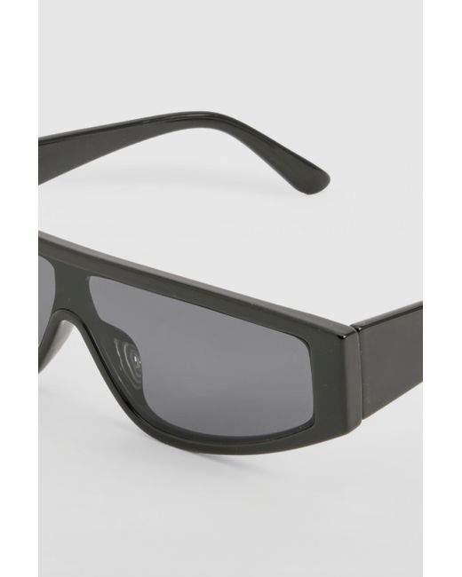 Black Angled Sunglasses Boohoo de color Gray