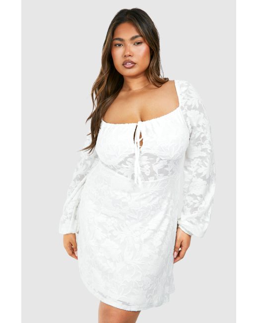 Boohoo White Plus Textured Floral Skater Dress