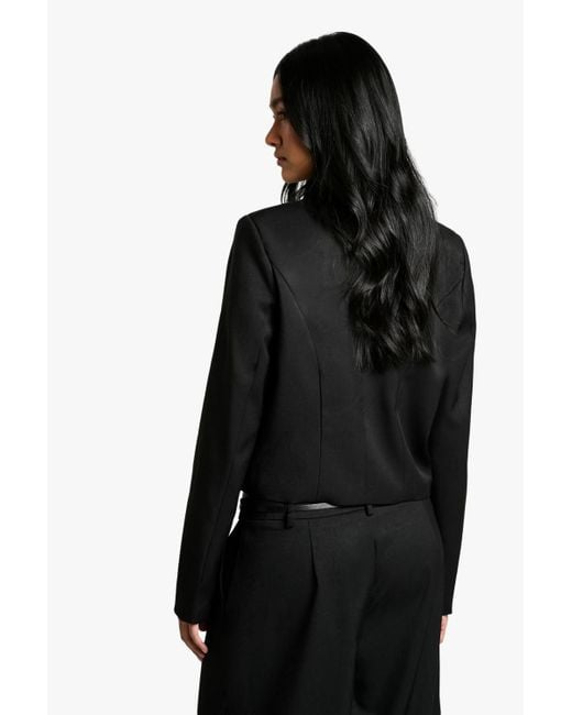 Boohoo Women's Black Woven Tailored Boxy Crop Blazer