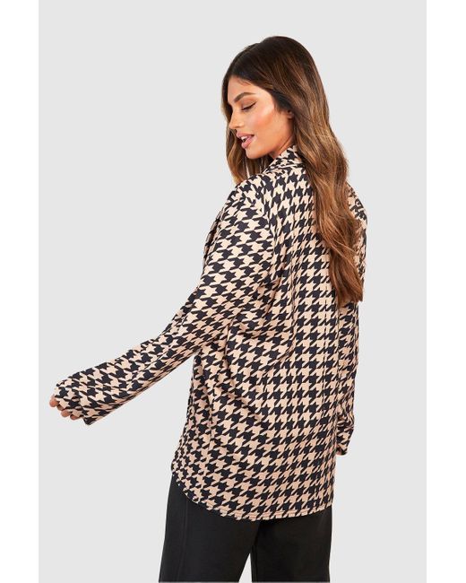 Boohoo Natural Basic Jersey Crepe Tonal Dogtooth Relaxed Fit Blazer