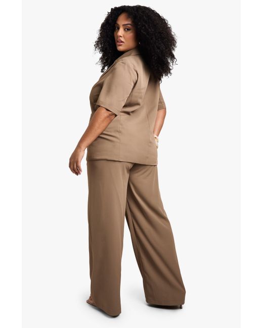 Boohoo Natural Plus Tailored Woven Pleated Straight Leg Pants