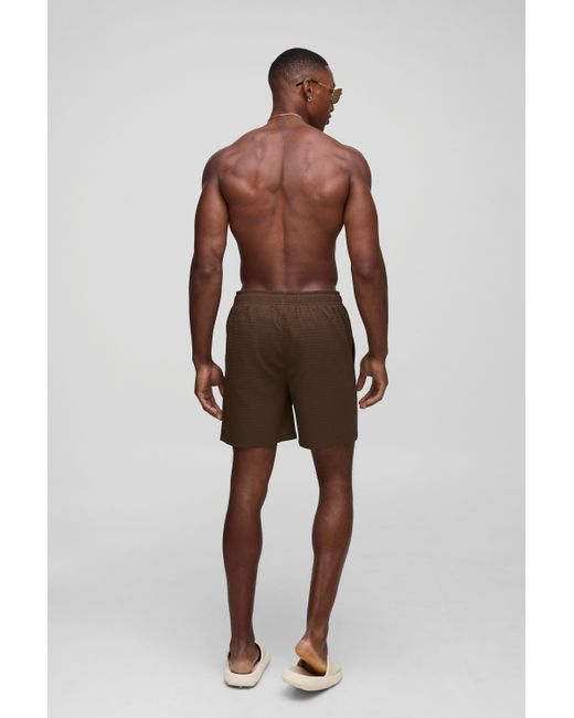 Bañador De Largo Medio Con Costuras Antidesgarros Boohoo de color Brown