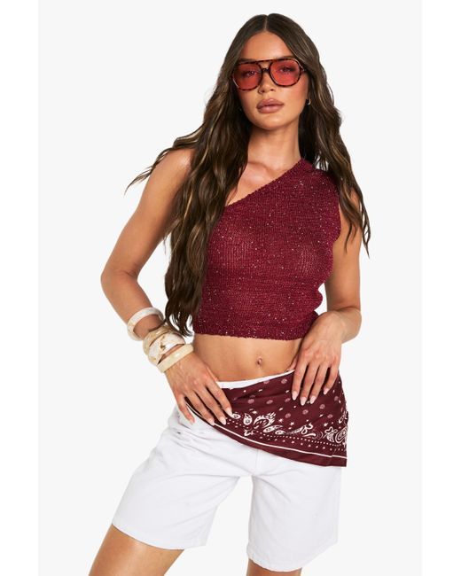 Top De Punto Asimétrico Con Lentejuelas Y Un Hombro Descubierto Boohoo de color Red