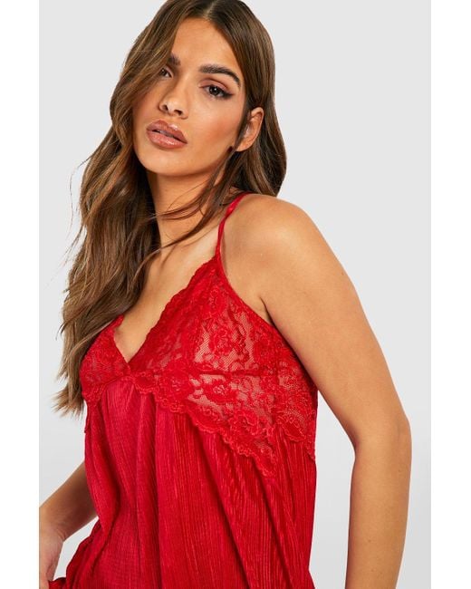 Boohoo Plisse Lace Detail Chemise in Red | Lyst UK