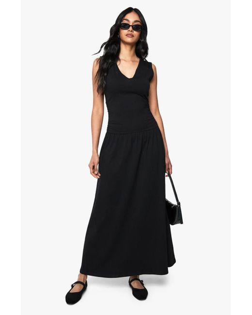Boohoo Black V Neck Ruched Detail Maxi Dress