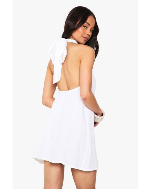 Vestido Mini De Estopilla Con Escote Halter Boohoo de color White