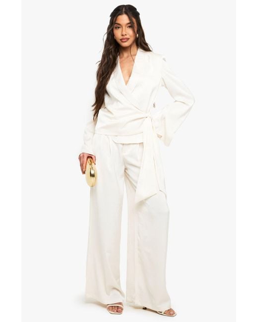 Boohoo White Satin Pleated Wide Leg Trouser