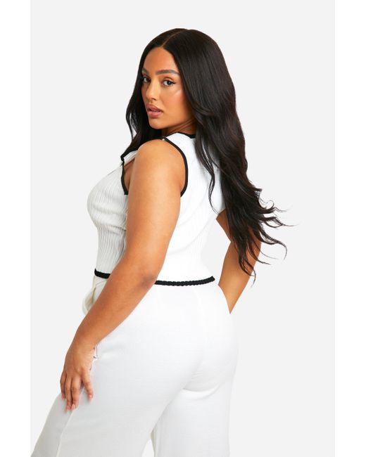 Boohoo White Plus V Neck Knitted Crop Top