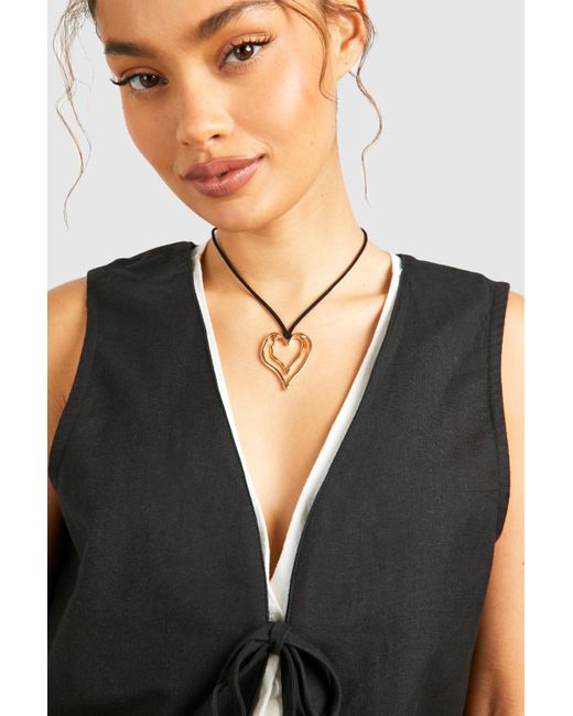 Boohoo Metallic Gold Abstract Heart Rope Necklace