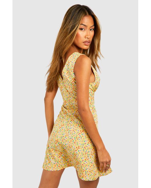 Boohoo Ditsy Floral Plunge Mini Dress in Yellow | Lyst