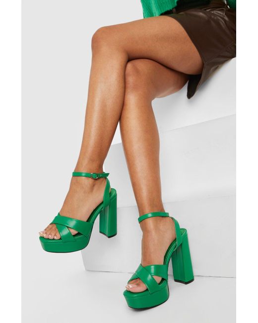 Mujer Zapatos de Tacones de Sandalias de tacón Tacones De Dedo Con Puntera Cuadrada Y Acabado De Cocodrilo de Boohoo de color Verde 