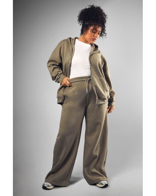 DSGN Studio Natural Plus Embroidered Wide Leg Jogger