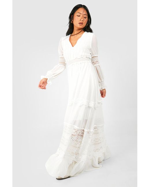 Petite Boho Lace Detail Tierred Maxi Dress Boohoo de color White