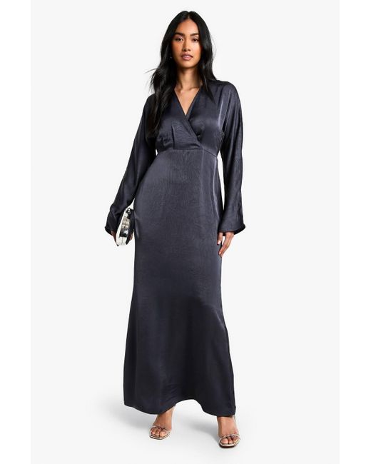 Boohoo Women's Blue Textured Satin Batwing Maxi Dress