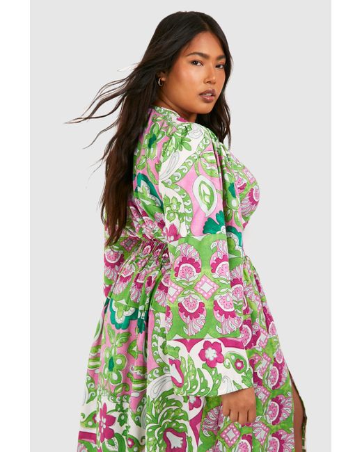 Boohoo Green Plus Woven Paisley Print Flared Sleeve Twist Front Top