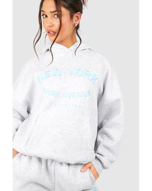 Petite New York Embroidered Tracksuit Boohoo de color White
