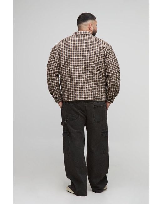 BoohooMAN Plus kariertes Bouclee-Overshirt mit Reißverschluss in Brown für Herren