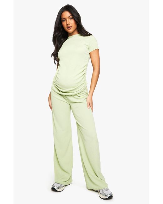 Conjunto Coordinado Premamá De Pantalón De Pernera Ancha Y Camiseta Con Lateral Fruncido Boohoo de color Green