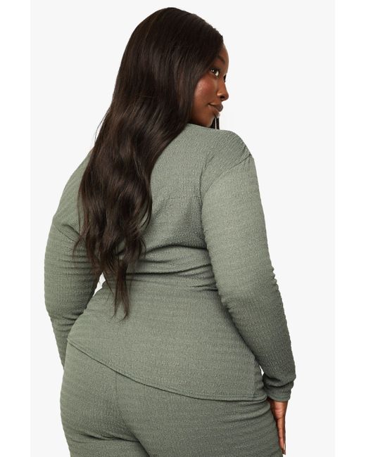 Boohoo Green Plus Long Sleeve Asymmetric Crinkle Top