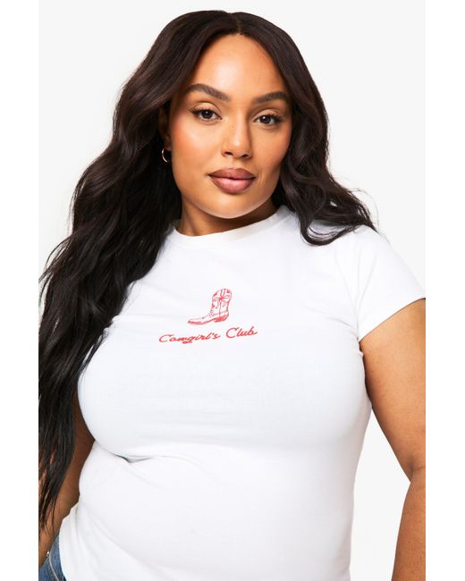 Camiseta Plus De Bebe Con Cowgirls Club Boohoo de color Blue
