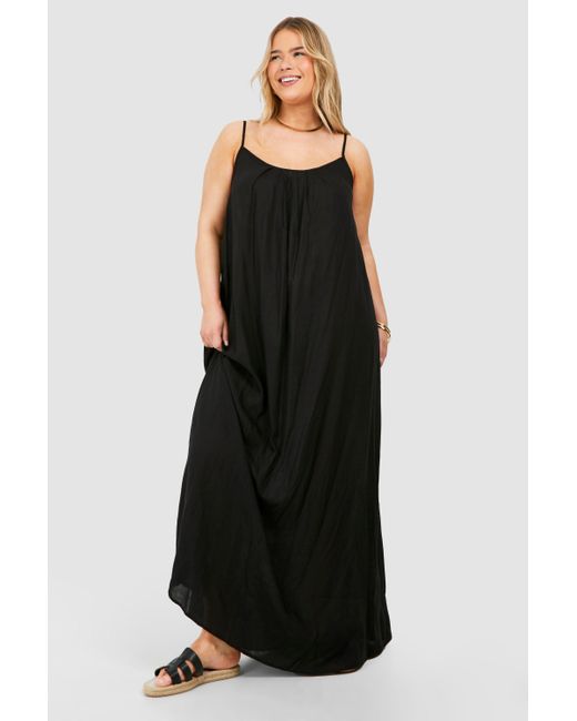 Plus Linen Look Pleated Maxi Dress Boohoo de color Black