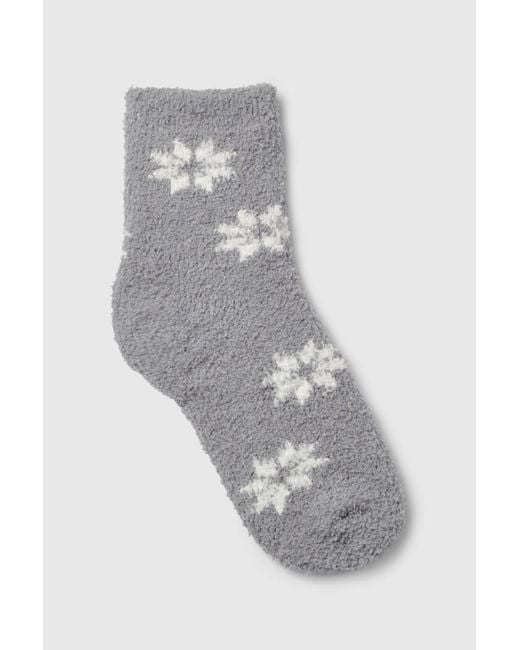 Boohoo White Snowflake Print Fluffy Socks