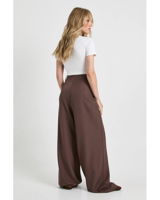 Boohoo Brown Tall Woven Pleated Wide Leg Trouser