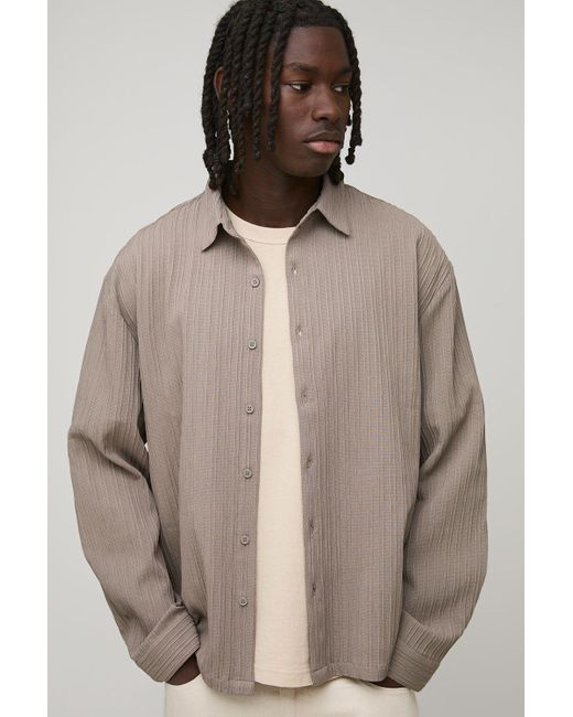 Regular Fit Textured Pleat Collared Shirt Boohoo de color Natural