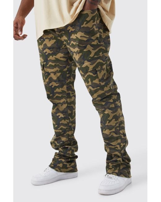 BoohooMAN Green Plus Skinny Stacked Flare Gusset Camo Cargo Trouser for men
