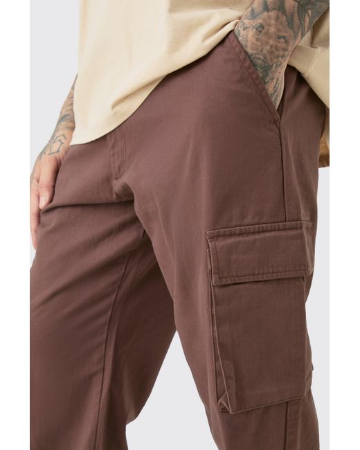 Tall Fixed Waist Twill Relaxed Fit Cargo Trouser Boohoo de color Brown