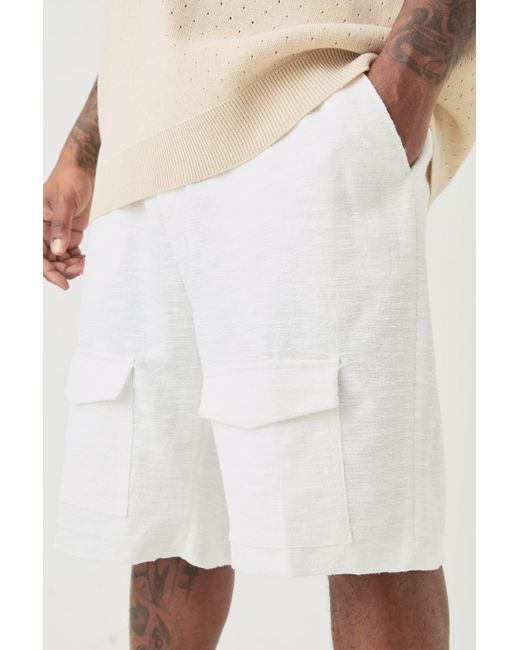 BoohooMAN Plus Textured Cotton Jacquard Smart Cargo Shorts in White für Herren
