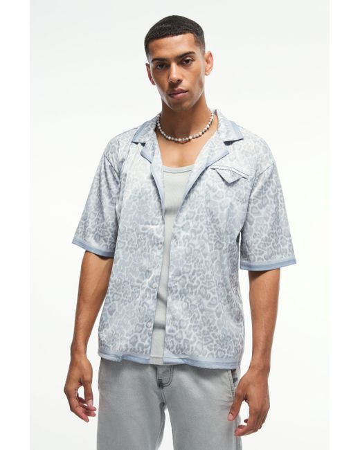 BoohooMAN White Oversized Boxy Leopard Print Satin Shirt for men