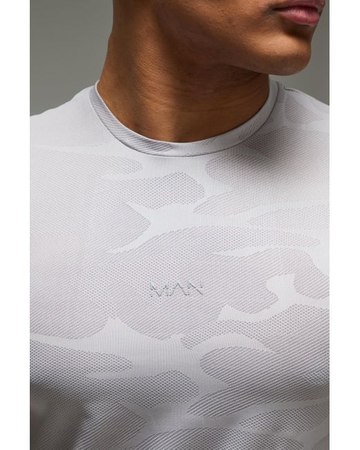 Camiseta Man Active Regular De Jacquard Y Camuflaje Boohoo de color Gray