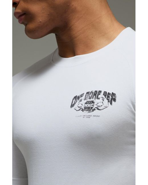 BoohooMAN Man Active One More Rep NYC Muscle-Fit T-Shirt in Gray für Herren