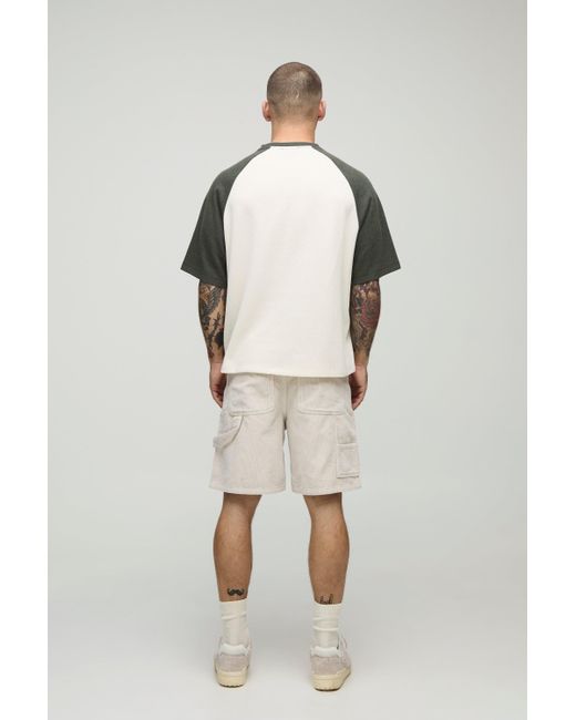 BoohooMAN Lockere Cord-Shorts mit Acid-Waschung in Natural für Herren