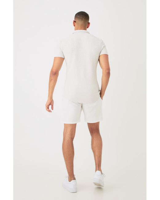 BoohooMAN Short Sleeve Triangle Geo Muscle Fit Shirt in White für Herren