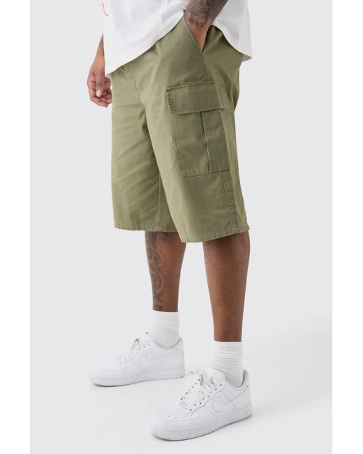 BoohooMAN Plus Elastic Waist Khaki Relaxed Fit Longer Length Cargo Shorts in Green für Herren