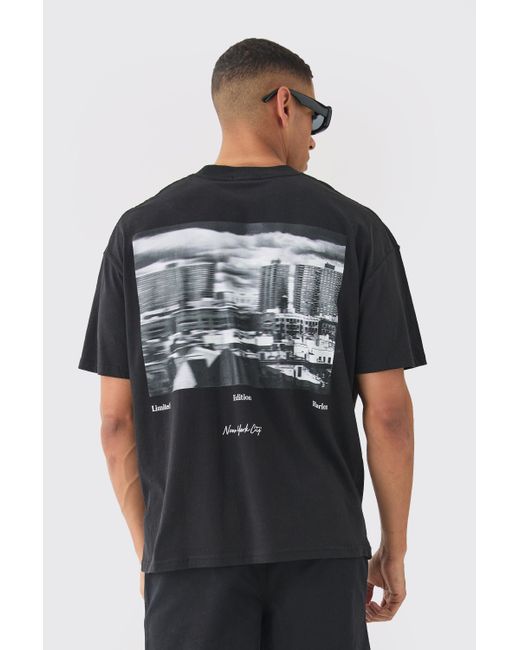 BoohooMAN Black Oversized Extended Neck Photographic T-shirt for men