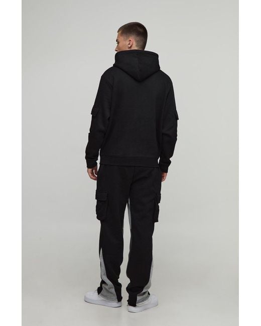 Boohoo Black Regular Fit Raw Hem Gusset Cargo Jogger